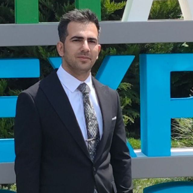 مدیر فروشگاه